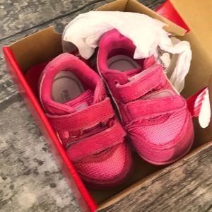 Babies pink puma shoes